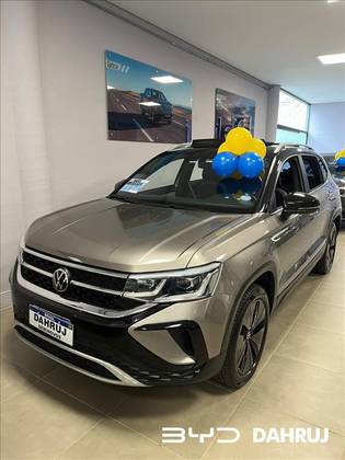 VOLKSWAGEN TAOS 1.4 250 TSI TOTAL FLEX HIGHLINE AUTOMÁTICO